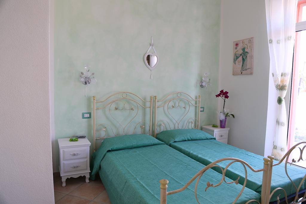 B&B Le Rose Olbia Szoba fotó